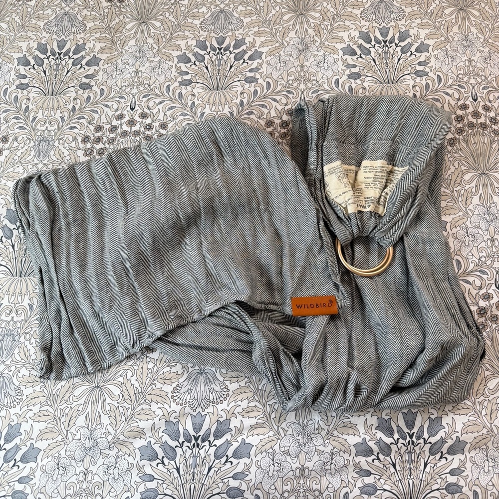 WildBird Carrier with Rose Gold Ring